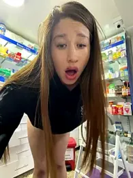 roouse — Stripchat recorded stream screenshot (04 Oct 2025)