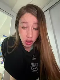 roouse — Stripchat recorded stream screenshot (04 Oct 2025)