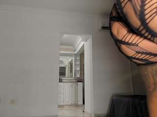 indianova — Camsoda recorded stream image, 06.10.2025 00:50