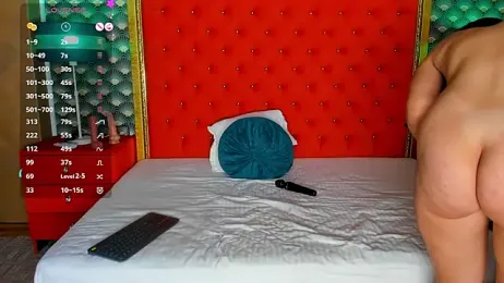 VallerieJones — Stripchat recorded stream image, 05.10.2025 20:40