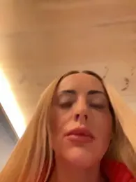 EmaSalis — Stripchat recorded stream screenshot (06 Oct 2025)