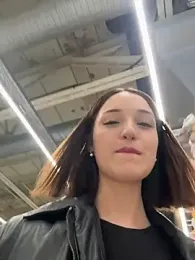 DollyTall — Stripchat recorded stream image, 06.10.2025 08:00