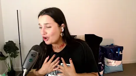Lenas_Room — Stripchat recorded stream image, 08.10.2025 09:30