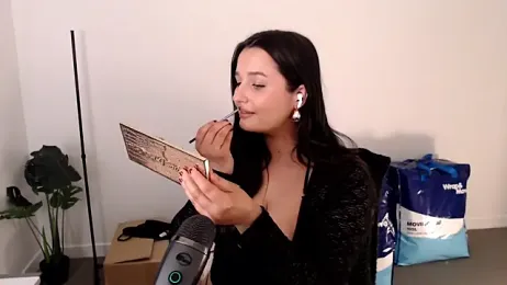 Lenas_Room — Stripchat recorded stream image, 08.10.2025 09:30