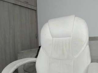 alexyferrer — Camsoda recorded stream image, 08.10.2025 23:30