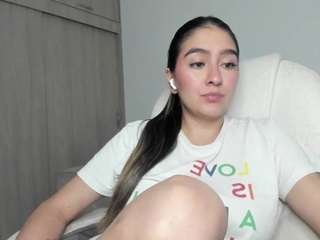 alexyferrer — Camsoda recorded stream image, 08.10.2025 23:30