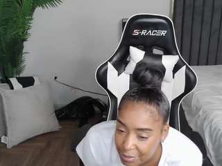 january-rose — Camsoda recorded stream image, 09.10.2025 01:20