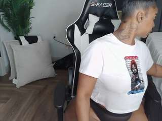 january-rose — Camsoda recorded stream image, 09.10.2025 01:20