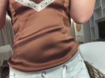 ehotlovea — Chaturbate recorded stream screenshot (09 Oct 2025)