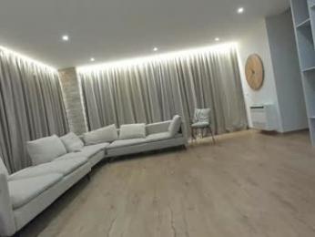 ehotlovea — Chaturbate recorded stream screenshot (09 Oct 2025)