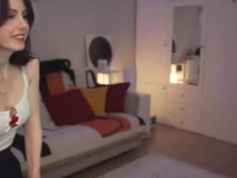 _blackbee_ — Chaturbate recorded stream image, 19.02.2025 22:20