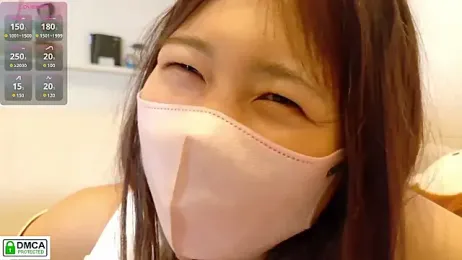 SUZU_ — Stripchat recorded stream image, 09.10.2025 15:00