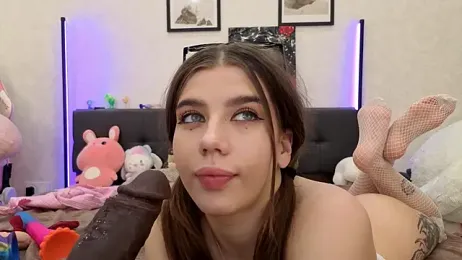 dolly_ll — Stripchat recorded stream image, 09.10.2025 13:20