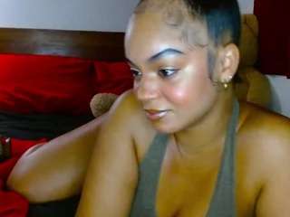 giatailor — Camsoda recorded stream image, 10.10.2025 08:10