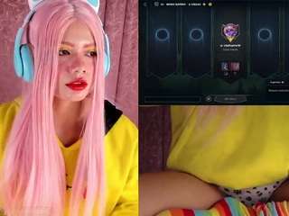 lilapop4 — Camsoda recorded stream image, 11.10.2025 12:30