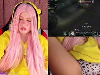 lilapop4 — Camsoda recorded stream image, 11.10.2025 12:30