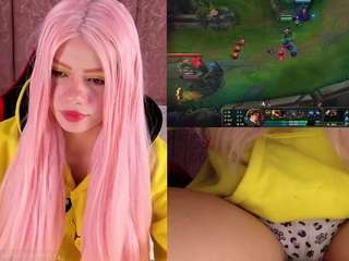 lilapop4 — Camsoda recorded stream image, 11.10.2025 12:30