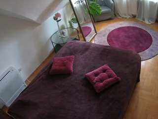 voyeurcam-julmodels-whitebed-4 — Camsoda recorded stream image, 09.10.2025 18:00