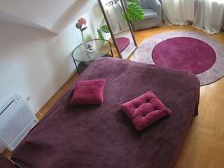 voyeurcam-julmodels-whitebed-4 — Camsoda recorded stream image, 09.10.2025 18:00