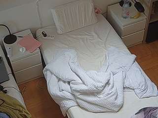 voyeurcam-julmodels-bed-7 — Camsoda recorded stream image, 09.10.2025 18:00