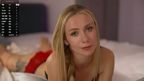 Vika54784 — Stripchat recorded stream image, 13.10.2025 04:00