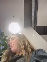 MommmyYummy — Stripchat recorded stream image, 13.10.2025 12:50