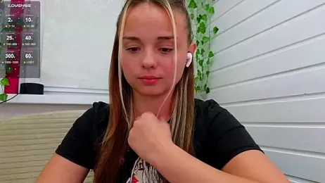 Misss_Vikk — Stripchat recorded stream screenshot (15 Oct 2025)