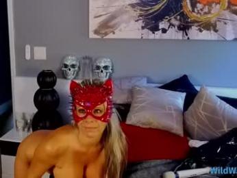 wildwifebarbie — Chaturbate recorded stream image, 15.10.2025 16:10