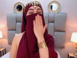 Aliah Manzur — Flirt4free recorded stream screenshot (16 Oct 2025)