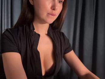 hollyextra — Chaturbate recorded stream image, 16.10.2025 17:50