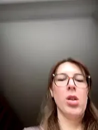 MommmyYummy — Stripchat recorded stream image, 17.10.2025 10:10