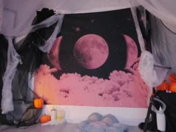 mollyflwers — Chaturbate recorded stream image, 17.10.2025 17:20