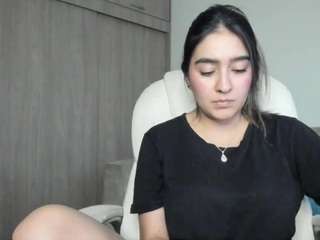 alexyferrer — Camsoda recorded stream image, 17.10.2025 19:10