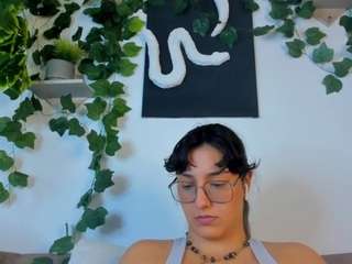 nataliepeterson — Camsoda recorded stream image, 18.10.2025 01:00