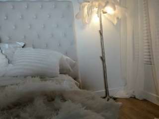 giannalove — Camsoda recorded stream image, 18.10.2025 05:00