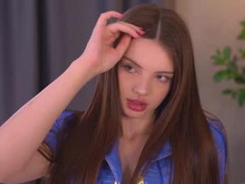 bellacle — Chaturbate recorded stream image, 18.10.2025 08:00