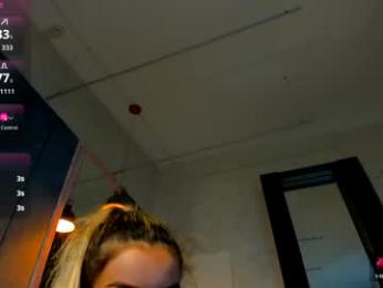 sassyt33n — Chaturbate recorded stream screenshot (19 Oct 2025)