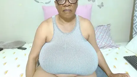 DairyQueen2 — Stripchat recorded stream image, 19.10.2025 23:20