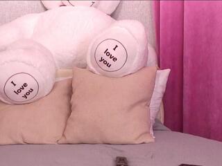 Naomi Bea — Flirt4free recorded stream screenshot (20 Oct 2025)