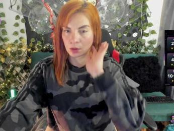 Cocochanell — Bongacams recorded stream screenshot (20 Oct 2025)