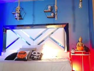 lady-brownn — Camsoda recorded stream image, 21.10.2025 11:00