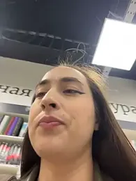 Holly_Play — Stripchat recorded stream image, 24.10.2025 10:00