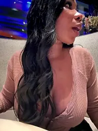 Belle___ — Stripchat recorded stream image, 24.10.2025 21:50