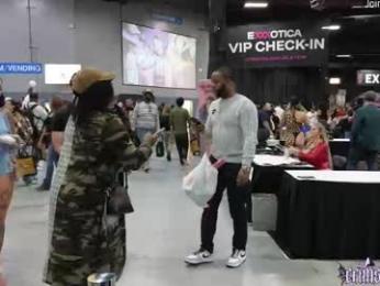 crimsonkitten — Chaturbate recorded stream screenshot (24 Oct 2025)