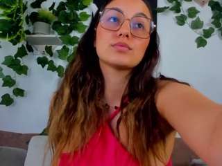 nataliepeterson — Camsoda recorded stream image, 25.10.2025 21:40