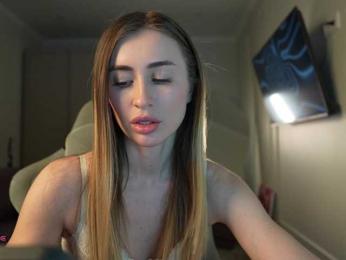 Coconutkitty — Bongacams recorded stream screenshot (26 Oct 2025)