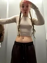 bambi_lu — Stripchat recorded stream image, 26.10.2025 17:00