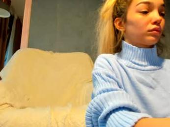 sassyt33n — Chaturbate recorded stream screenshot (27 Oct 2025)