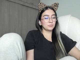 alexyferrer — Camsoda recorded stream image, 27.10.2025 20:00