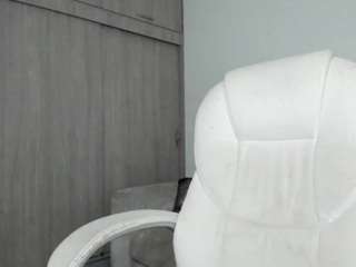 alexyferrer — Camsoda recorded stream image, 27.10.2025 20:00